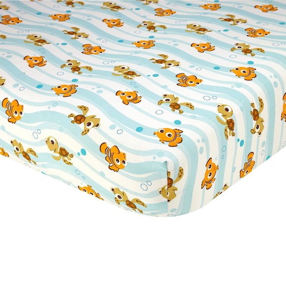 Disney: Finding Nemo 4 Piece Crib Bedding Set - Picture 5 of 8